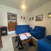 Casa su 2 Piani 3Camere 2 Bagni e Giardino 50 mq