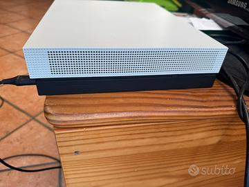 Xbox one X 1 TB