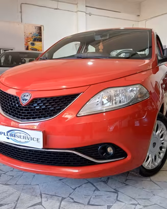 Lancia Ypsilon GPL DI SERIE Fiammante - 2018