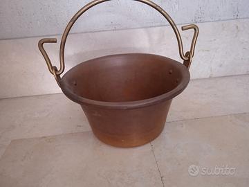 pentola in rame.