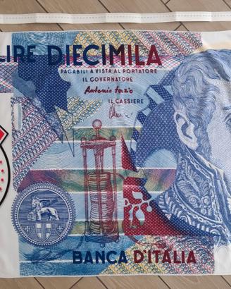 Salviettoni asciugoni  varie fantasie 5 Euro l'uno