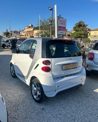 Smart ForTwo 1000 52 kW MHD coupé passion