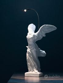 Lampada Catellani smith. Nike