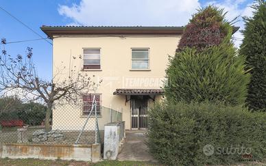 Porzione di casa a Conselice 7 locali