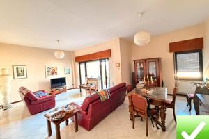 Prestigioso Appartamento Con P. Auto S. Caterina