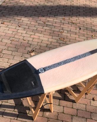 Tavola surf shortboard  5.7 “sin cabeza” MTM