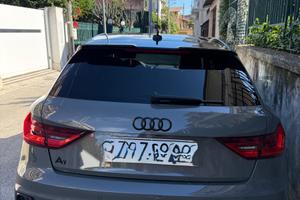 Audi A1 ultra sportback 30 TFSI  S-TRONIC
