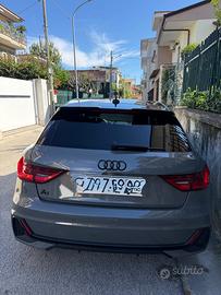 Audi A1 ultra sportback 30 TFSI  S-TRONIC