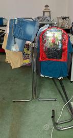 espositori da negozio abbigliamento porta vestiti 