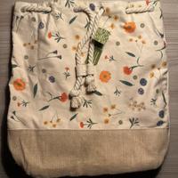 Zaino estivo con stampa floreale