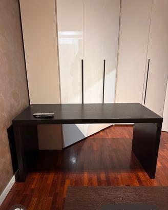Scrivania Ikea legno pesante nero mis 151x65x73
