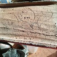 Pezzo UNICO tegola antica con decorazioni