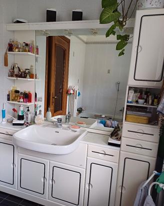 Mobile bagno con lavandino