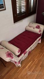 Dormeuse con rivestimento floreale