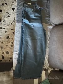 Pantaloni jeans
