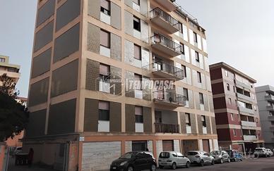 Via Alivia. Trilocale con posto auto