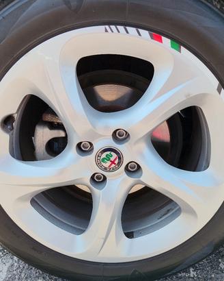 cerchi in lega  alfa e fiat Opel quattro fori 16  