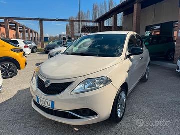 Lancia Ypsilon 1.3 MJT 16V 95 CV 5 porte S&S Silve