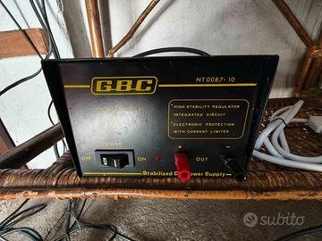 Alimentatore stabilizzato GBC da 13,5 Volt e 7 Amp