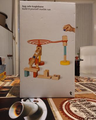 Pista per Biglie in Legno – Gioco Educativo