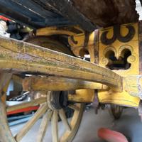 Carro d epoca dipinto a mano