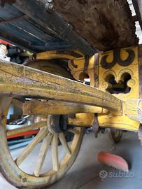 Carro d epoca dipinto a mano