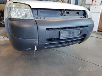 Paraurti anteriore PEUGEOT RANCH del 2005