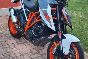 KTM Superduke 1290 R