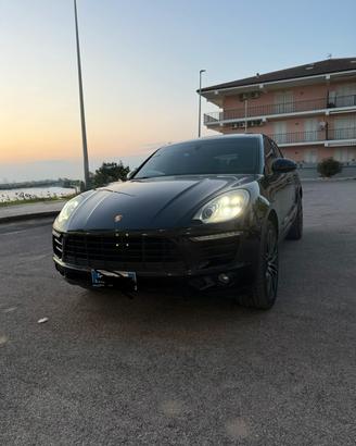 Porsche macan s