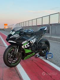 Kawasaki ninja zx-6r 2025