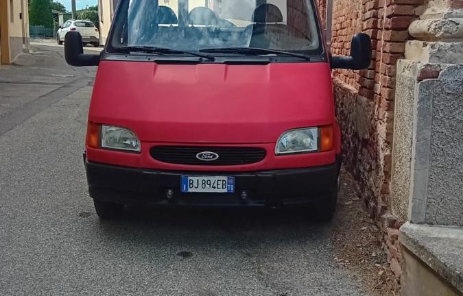 Ford transit 2000