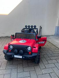 Auto elettrica per bambini con telecomando e music