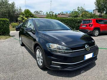 Volksvagen Golf