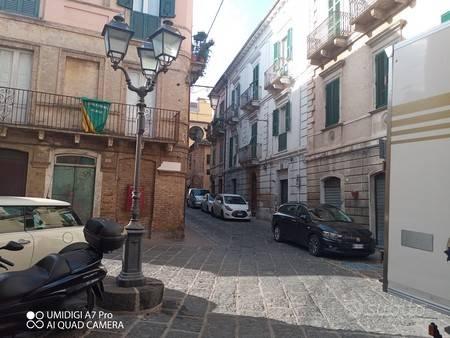 Negozio a Lanciano, corso Roma, 1 locali