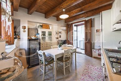 1º e Ult.Piano 74 Mq Rifinito con Cucina Arredata