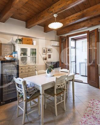 1º e Ult.Piano 74 Mq Rifinito con Cucina Arredata