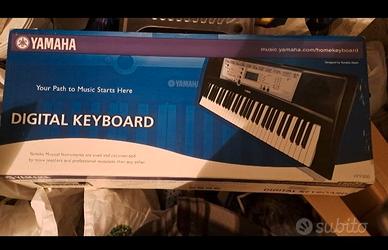 Yamaha Keyboard YPT 200