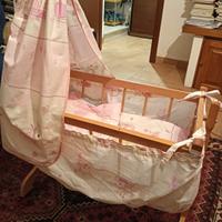 Culla in legno per bambole