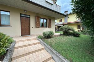 PORZIONE DI BIFAMILIARE A PALAZZOLO SULL'OGLIO