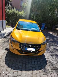 Peugeot 208 1.2 benzina