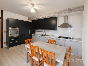 Attico / Mansarda di 110 m² con 5 locali e box aut