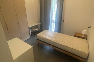 Rozzano stanza singola con bagno privato