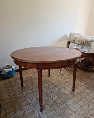 Tavolo allungabile in legno 
