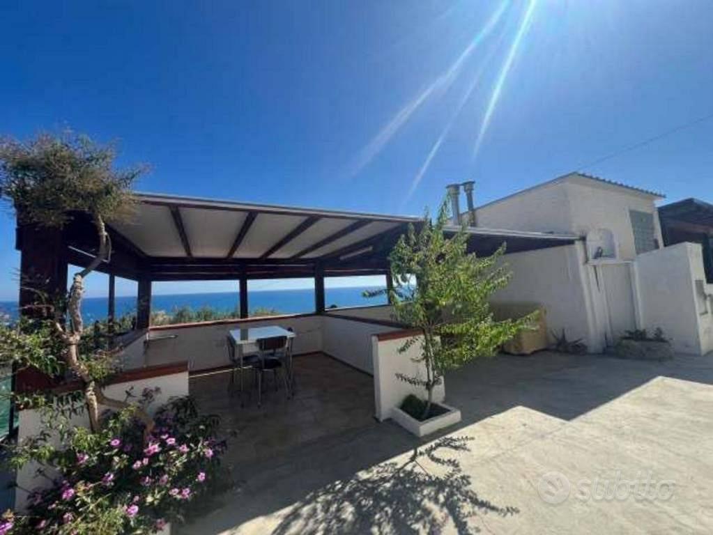 Immobile in asta di 1024 m² con 2 locali a Licata - Vista 2