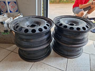 Cerchi in ferro Volkswagen Audi 16"