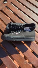 Superga nuove con cartellino
