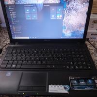 Notebook ASUS X54H schermo 15.6" con Win10 e DVD