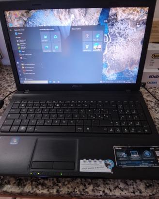 Notebook ASUS X54H schermo 15.6" con Win10 e DVD