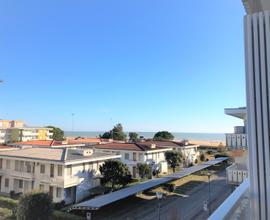 Lido del Sole - bilocale con terrazza vista mare