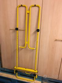 Tavolino a muro reclinabile Clino by Magis design